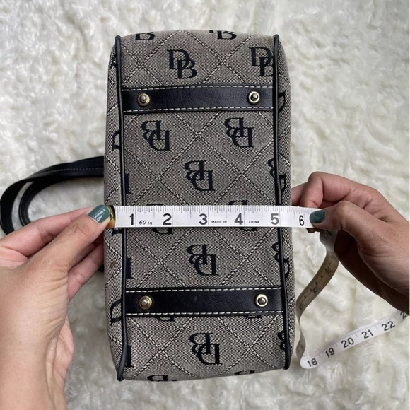 Dooney & Bourke Gabriella Logo Quilt Bag Black Grey Classic Purse Shoulder Bag - Picture 11 of 15